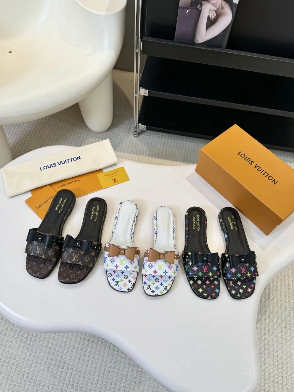 👟👟Ex-factory price 320👟👟 Genuine leather sole +40 Louis Vuitton, 1:1 advanced customization upper, fabric: customized LV special fabric, lining: sheepskin, original molding hardware, code number: 35-42, order with pictures, welcome to send pictures to place an order,